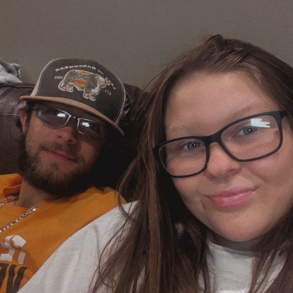 Meet your Posher, Jessica - Picture 1 of 1